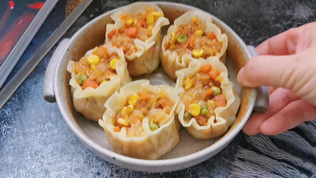 饺子皮做烧麦软糯咸香皮薄馅儿大做法特简单