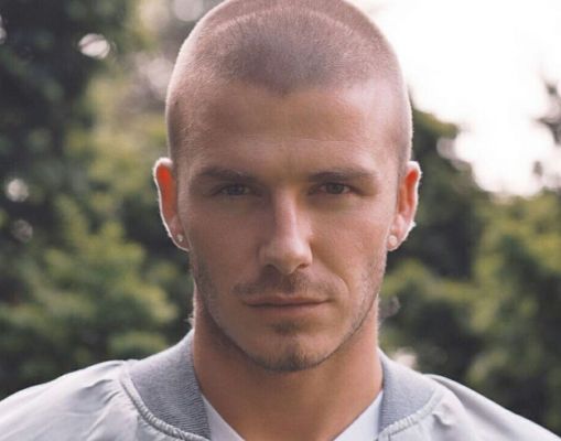 球星光头谁最帅?卡纳瓦罗与贝克汉姆有一拼,c罗竟被认为像一休