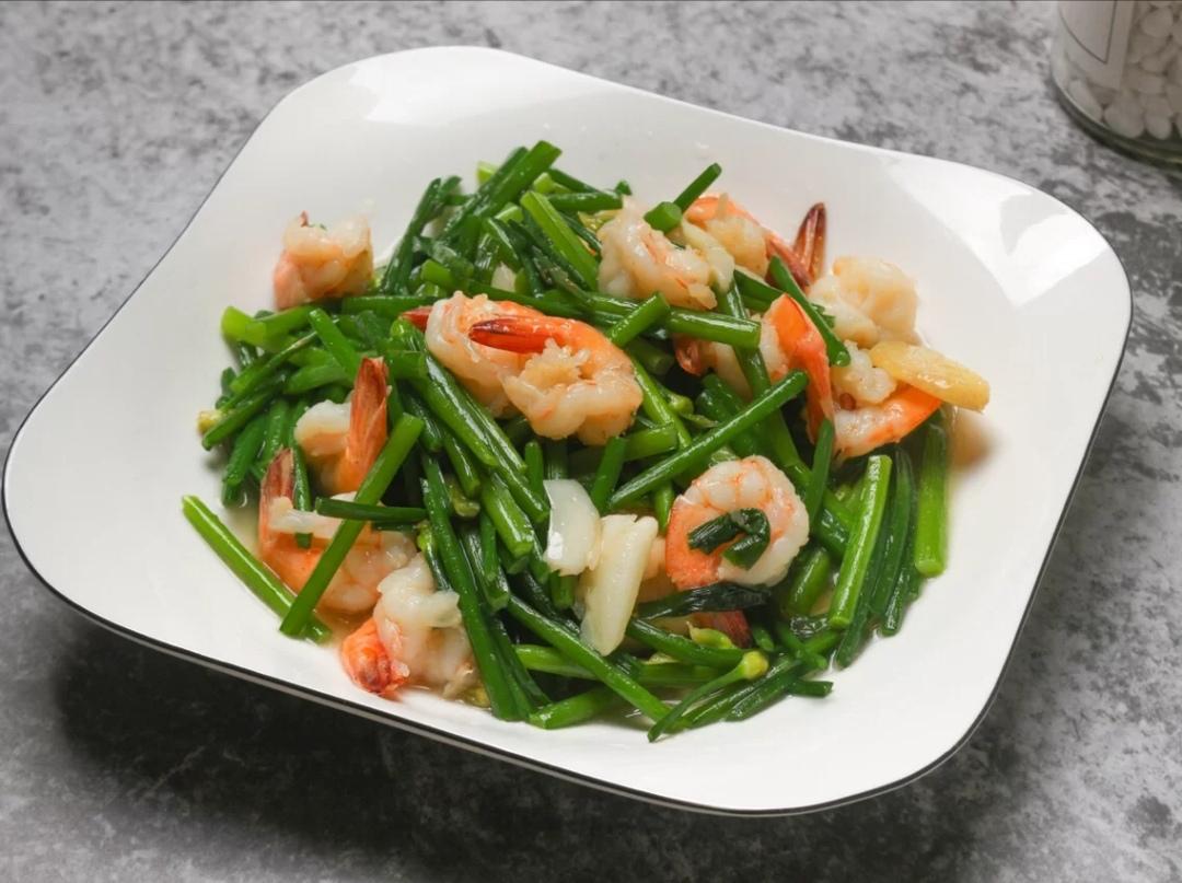 美食家常菜推荐:香菇栗子鸡,罗宋汤,韭菜花炒虾仁,做法简单