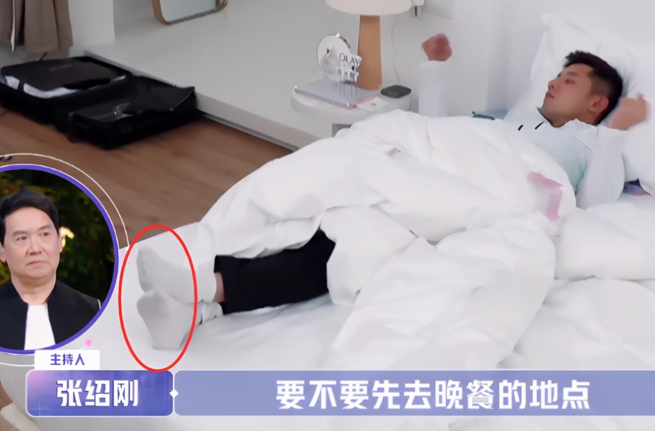 难怪金晨爸看不上张继科,他在床上的一个镜头,多数女生都忍不了