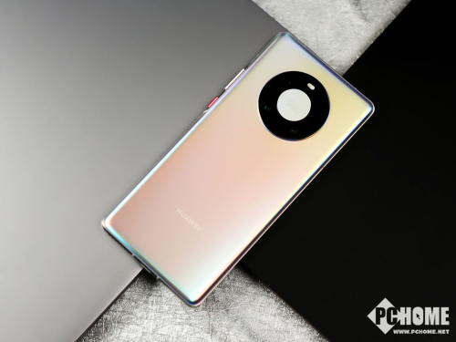 华为mate40系列来了!史上最强mate续航,摄像等能力均值得点赞