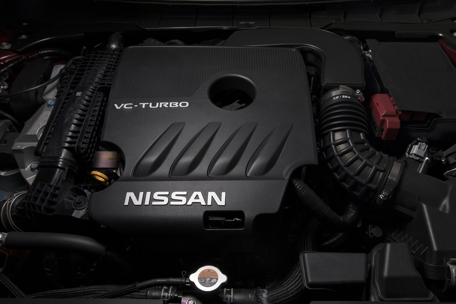 0t两款发动机可供选择,并全系匹配全新智能xtronic cvt无级变速器.