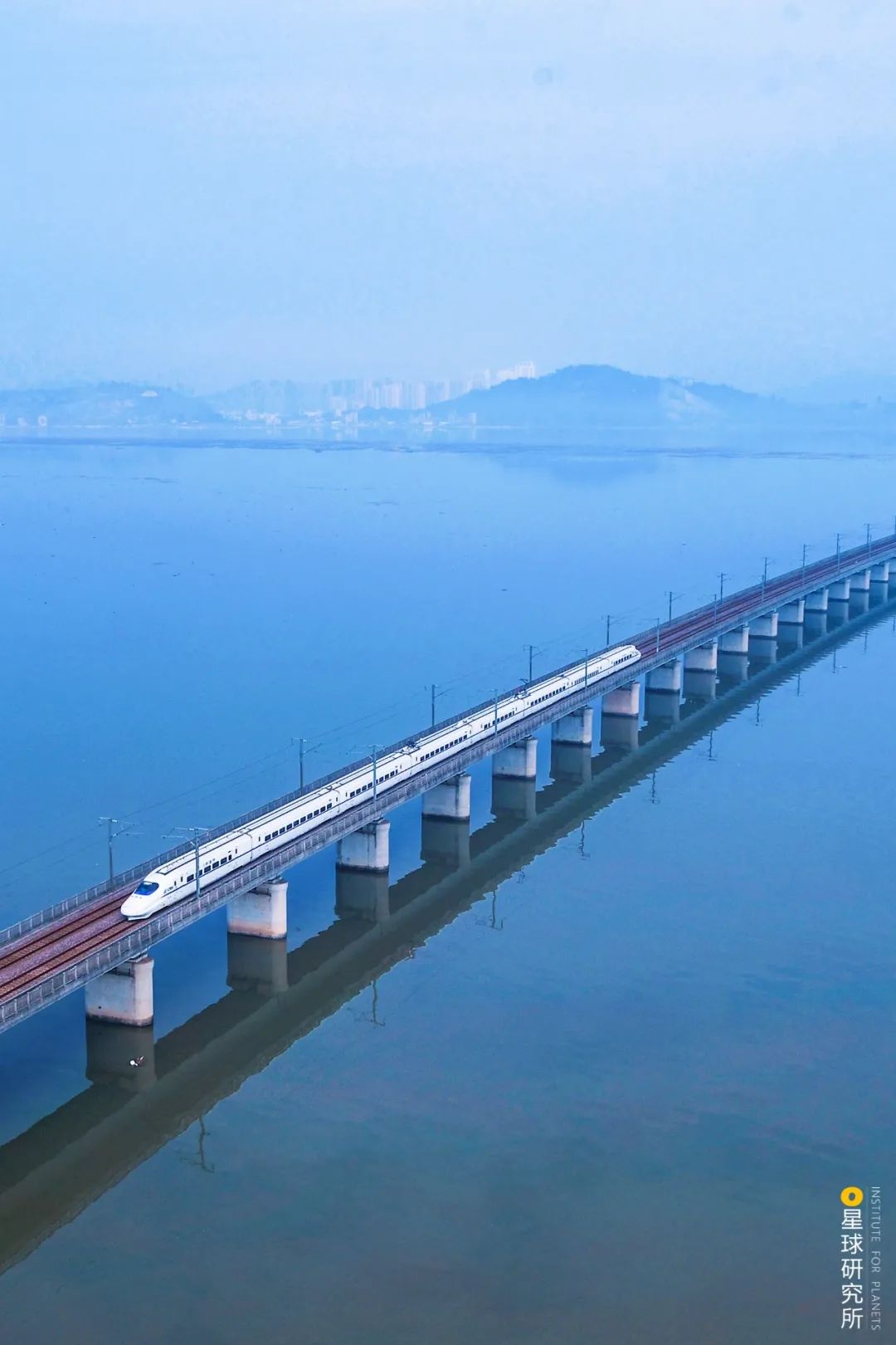 特辑坐着高铁看中国