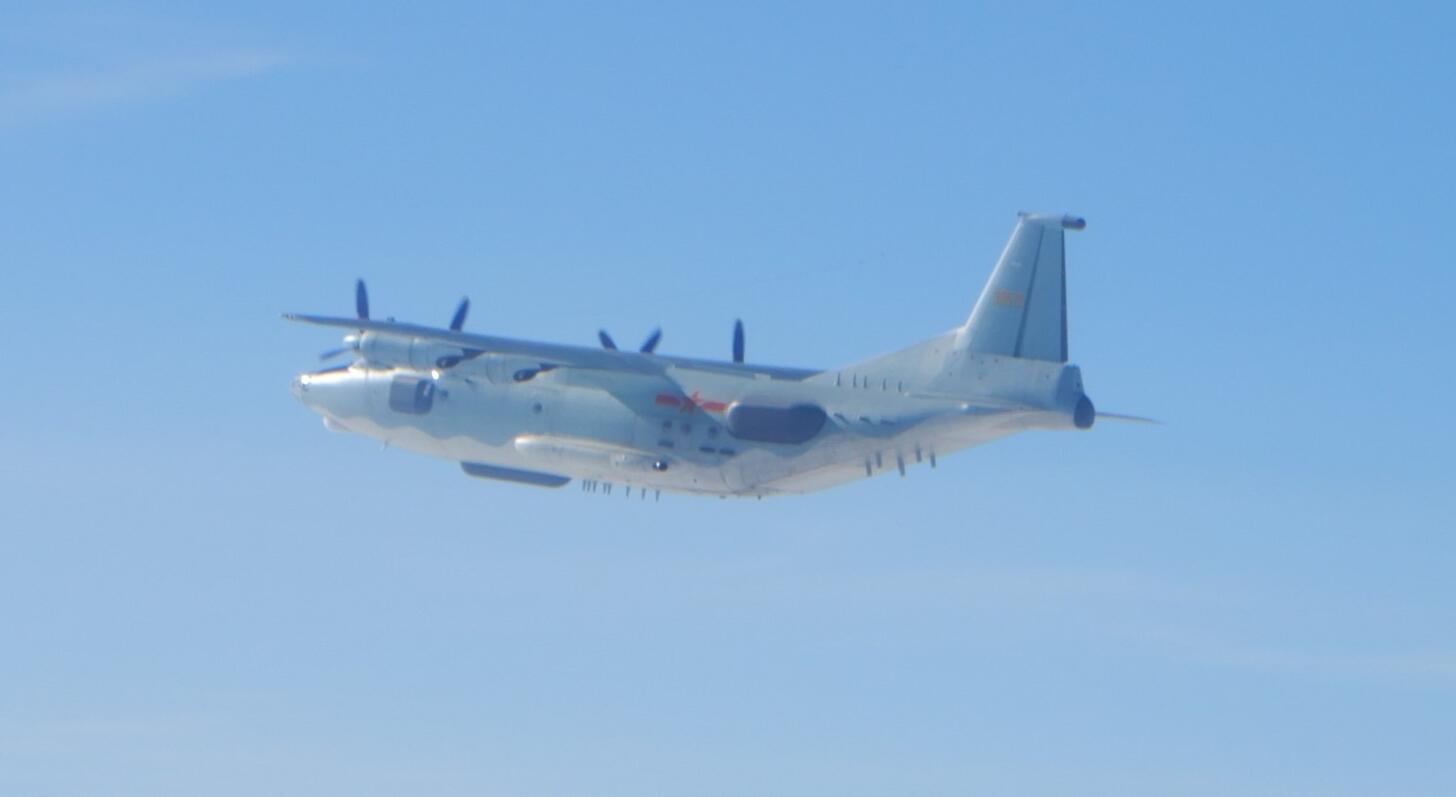 运-8电子侦察机(同型机)