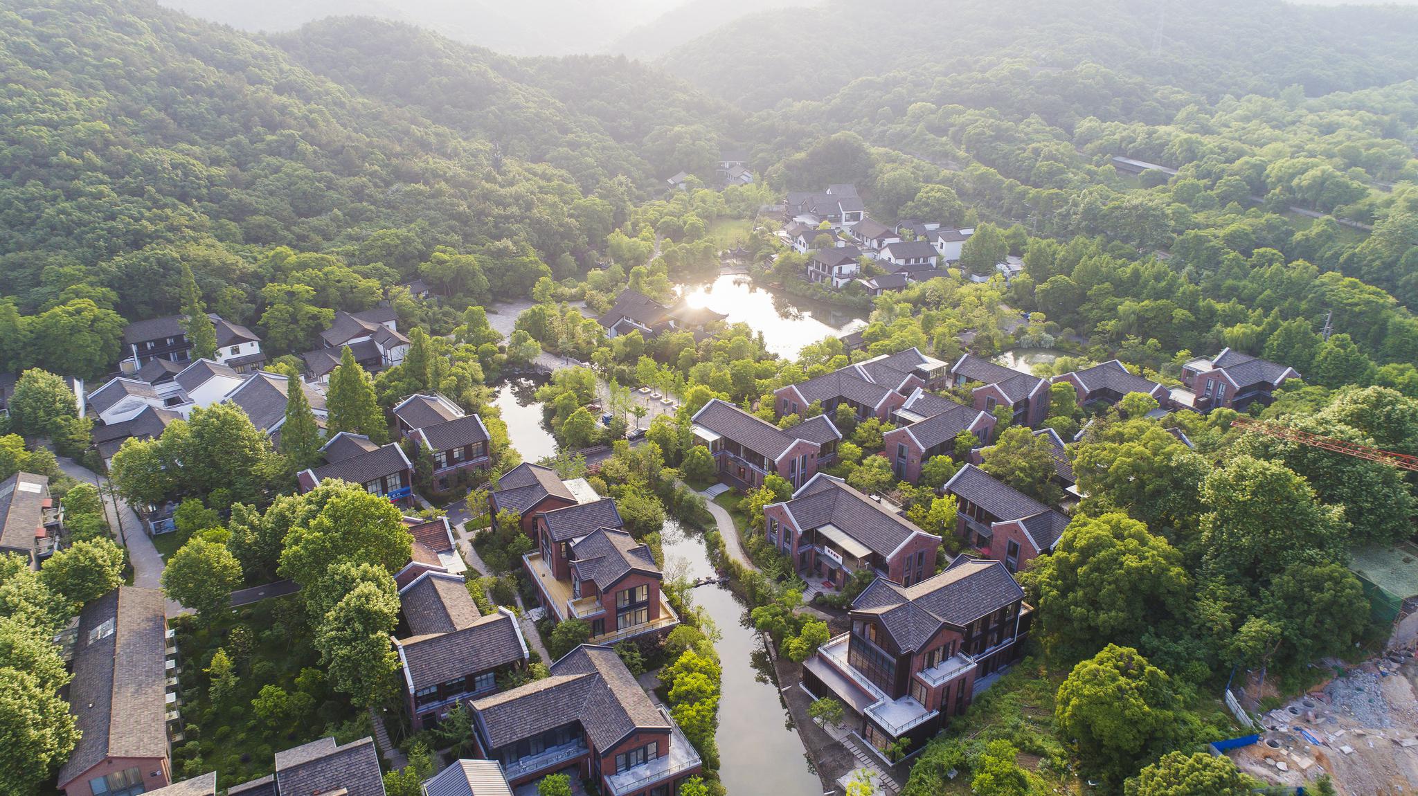 玉皇山南基金小镇:五年磨一剑 砥砺自生辉