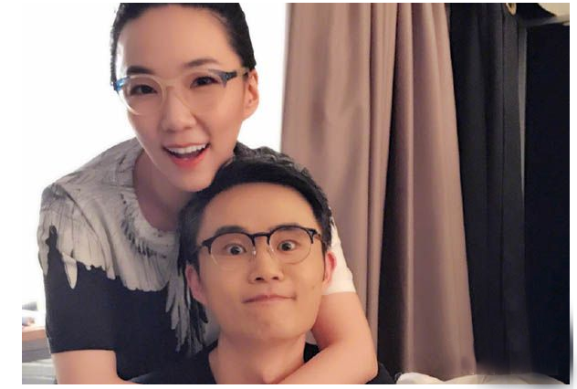 遇到感情或者陷入恋情之后就完全无法自拔,马薇薇曾经结过婚,但是前夫