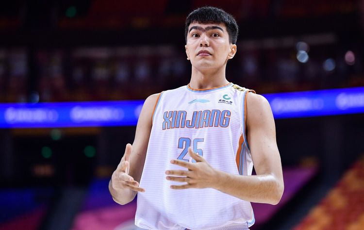 可惜!浙江曾尝试用王奕博换新疆浓眉哥 能达成将是一笔双赢买卖