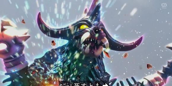 泽塔奥特曼黑田大神绘制超兽巴拉巴科技感增加神似科加斯