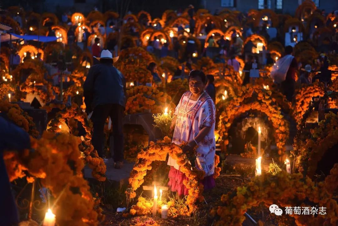 墨西哥亡灵节：在爱的记忆消失以前，请记住我亡灵墨西哥死亡新浪新闻 