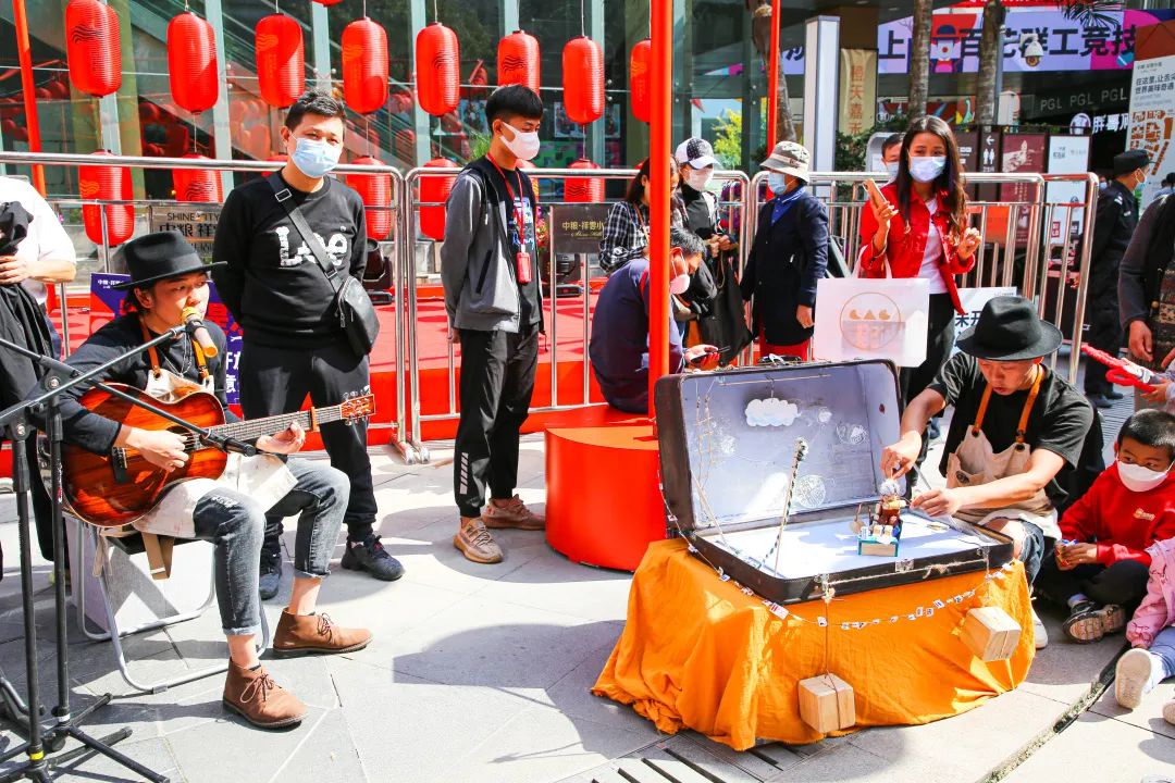 神级高手齐聚小镇，陶身体起舞“画圆”，这个秋天有你好看！休闲区蓝鸢梦想 - Www.slyday.coM