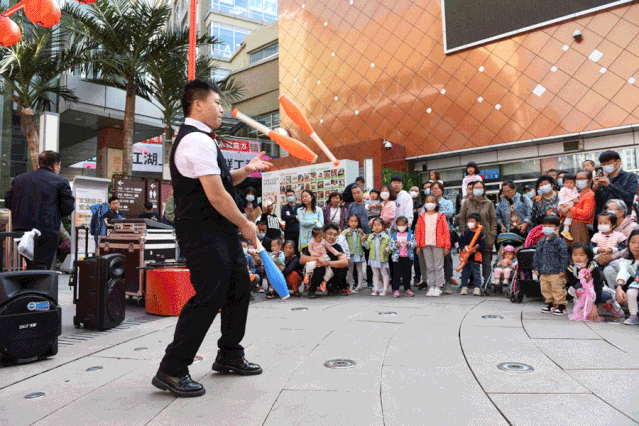神级高手齐聚小镇，陶身体起舞“画圆”，这个秋天有你好看！休闲区蓝鸢梦想 - Www.slyday.coM