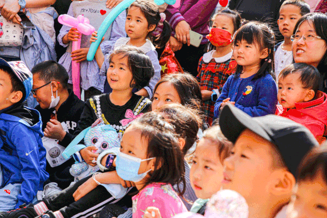 神级高手齐聚小镇，陶身体起舞“画圆”，这个秋天有你好看！休闲区蓝鸢梦想 - Www.slyday.coM