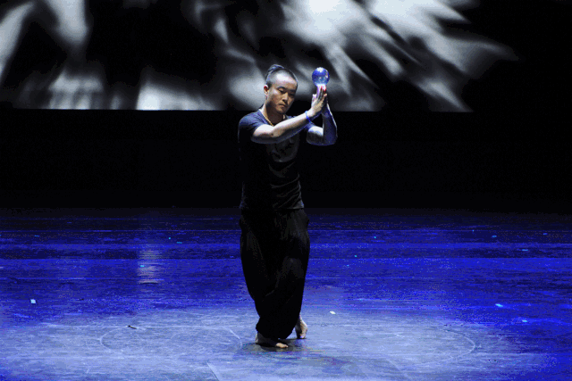 神级高手齐聚小镇，陶身体起舞“画圆”，这个秋天有你好看！休闲区蓝鸢梦想 - Www.slyday.coM