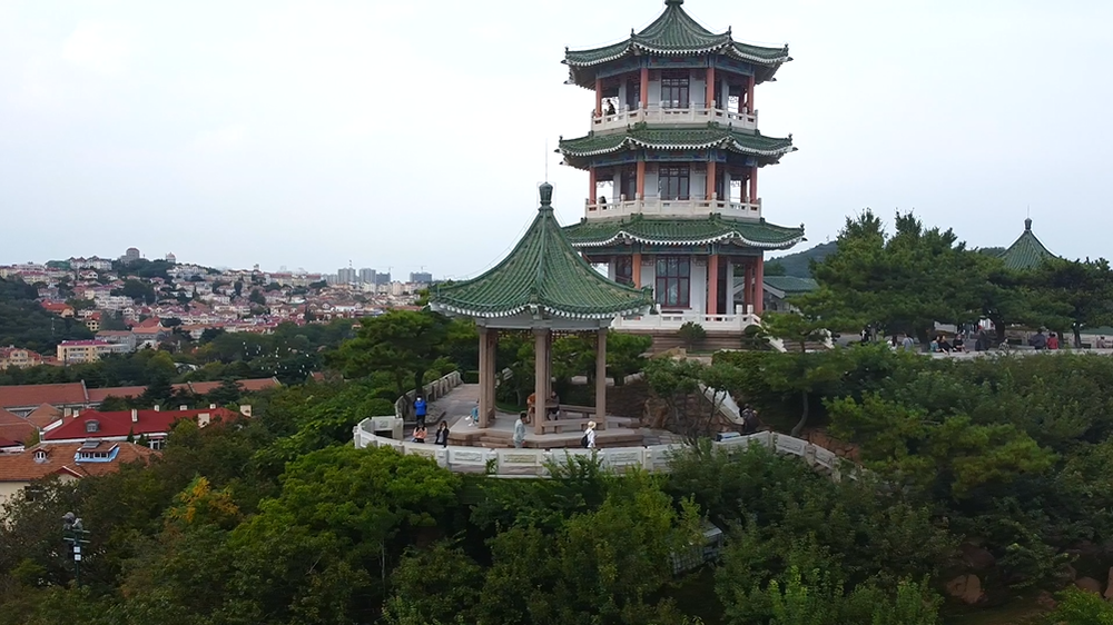 景区等栈桥,中山公园,中国海洋大学,登上览潮阁建于小鱼山的山巅览潮