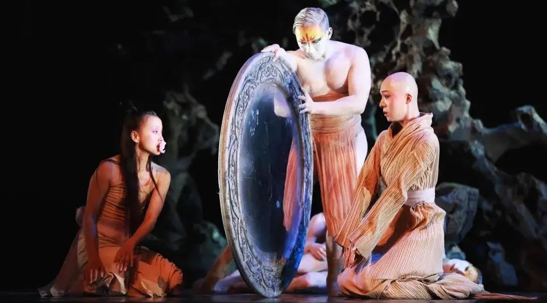 神级高手齐聚小镇，陶身体起舞“画圆”，这个秋天有你好看！休闲区蓝鸢梦想 - Www.slyday.coM