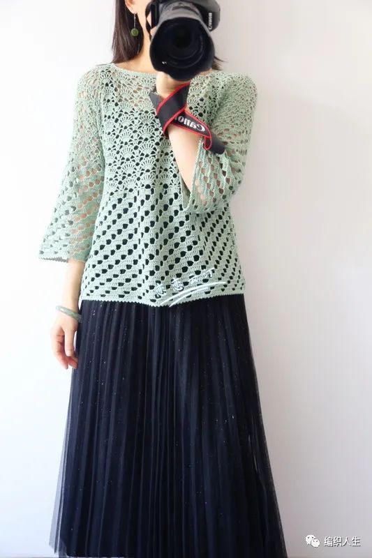 画扇女士七分袖钩针罩衫有编织图解