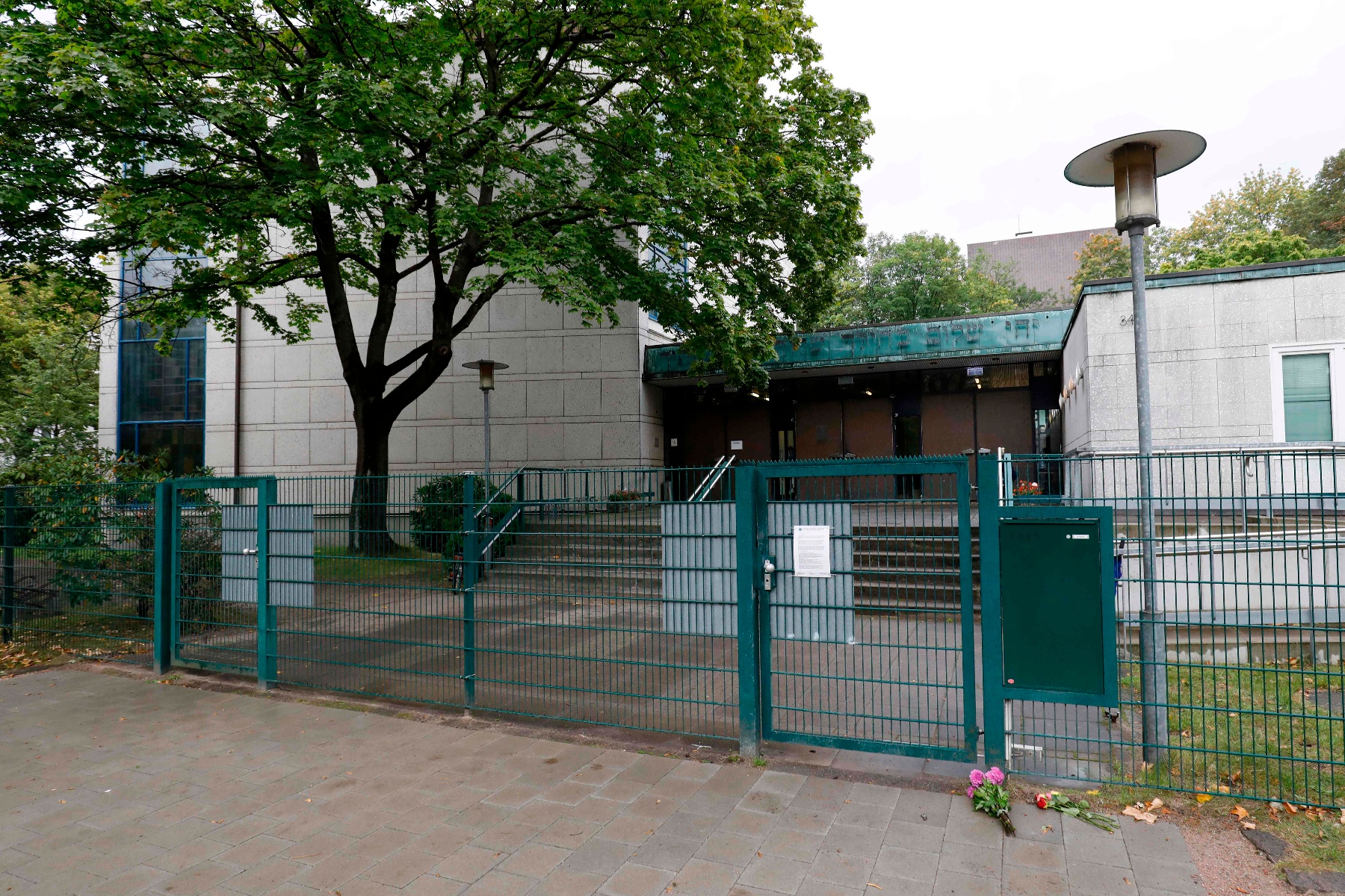 德国一犹太教堂外发生袭击事件休闲区蓝鸢梦想 - Www.slyday.coM