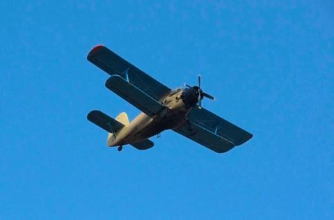 阿塞拜疆把70多年前农用飞机改成无人机 用于空中侦察休闲区蓝鸢梦想 - Www.slyday.coM