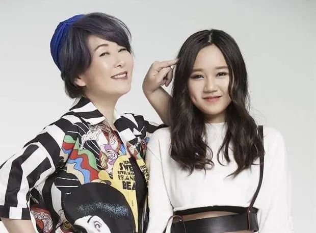 台湾歌后为怀孕打排卵针,50岁渴望为38岁丈夫传宗接代|台湾|张秀卿