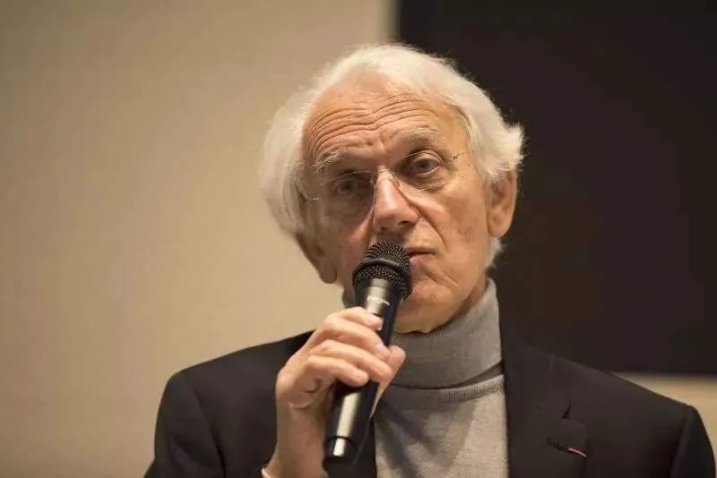 ashkin)而1915年,年仅25岁的劳伦斯·布拉格(william lawrence bragg)