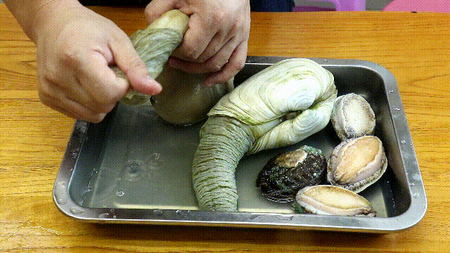 下厨请客有排面餐桌硬菜三吃暧昧象拔蚌别称女神蚌