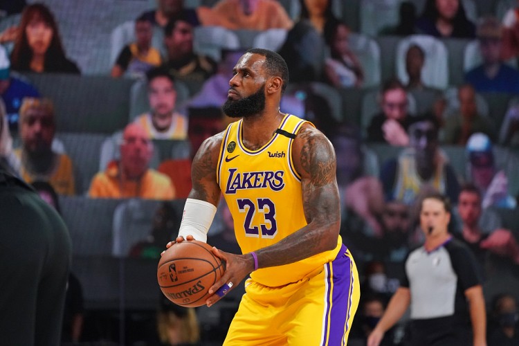 詹姆斯赛前小睡之后给队友发短信 称这是一场必须赢下的比赛休闲区蓝鸢梦想 - Www.slyday.coM