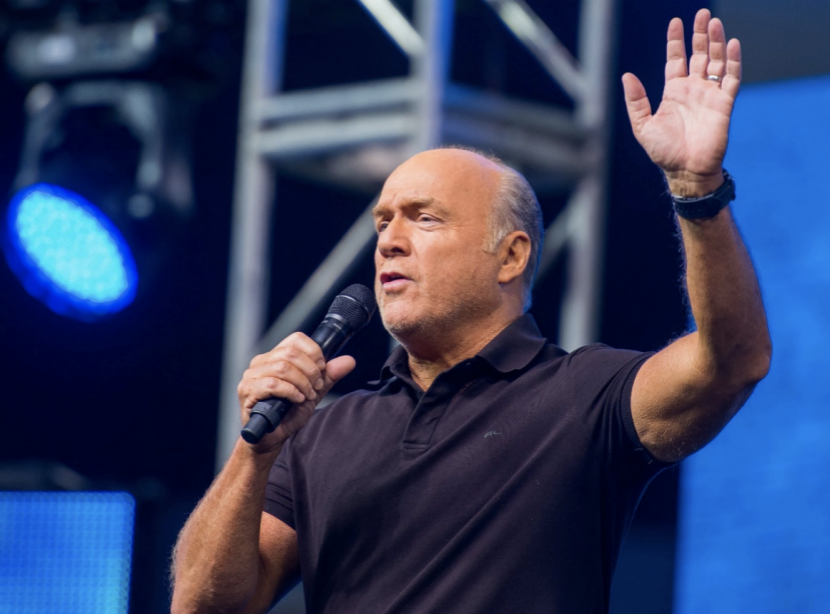 特朗普身边34人确诊▲尴尬了！还没给特朗普做流调，他身边34人已经确诊了