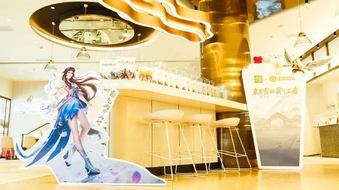 奈雪遇上螺蛳粉，跨界营销的脑洞有多大？