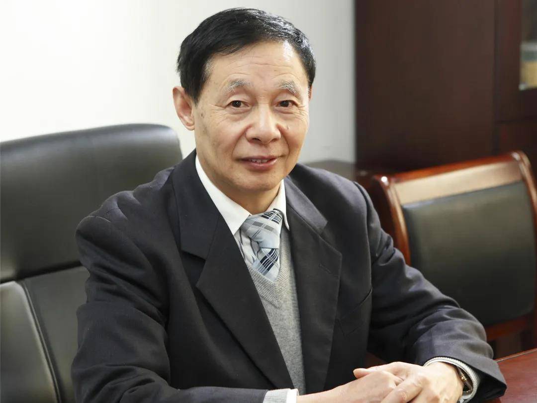 奚肇庆教授江苏省中医院名医堂著名中医内科专家,尤其擅长中医急症