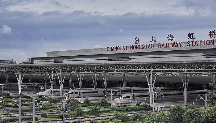 图片来源:视觉中国界面记者从铁路上海站(下辖上海站,上海南站,上海