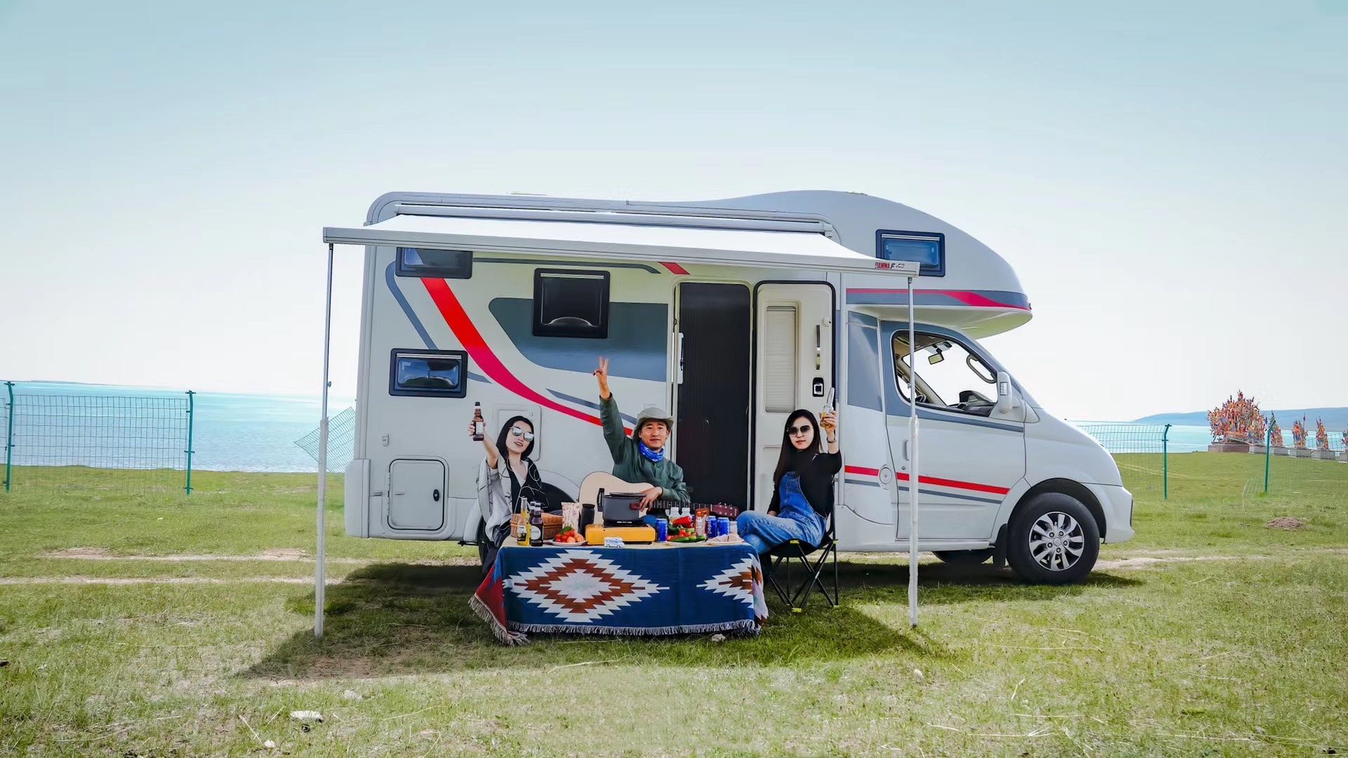 十一黄金周房车游一车难求小众房车旅行为何成为市场爆点