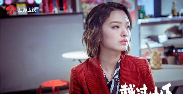 快锁定《蒙面唱将猜猜猜》,今晚不换台|蒙面唱将猜猜猜|邱灵|彭雨辰