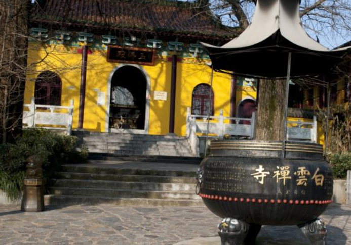 白云禅寺有一个"四字"碑,是一位皇帝书写,还暗藏着历史之谜