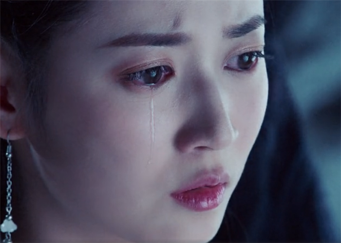 李易峰《镜双城》将袭,女主陈钰琪美出新高度,光看预告沦陷了!