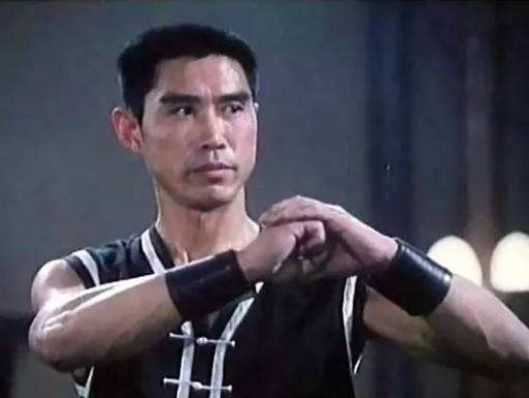 武术大师李俊峰,因演《武林志》成名,今82岁比57岁李连杰还年轻