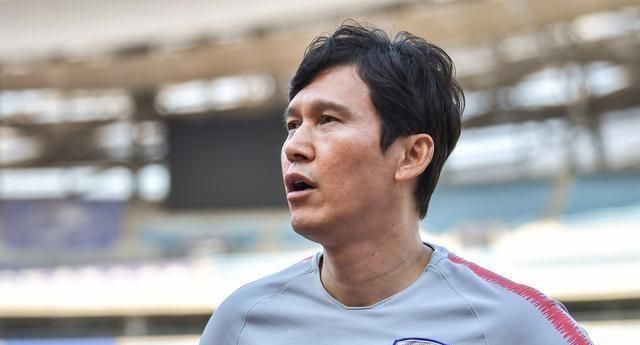 本场比赛双方首发阵容如下:大连方面:张翀,李帅,杨善平,李建滨,周挺