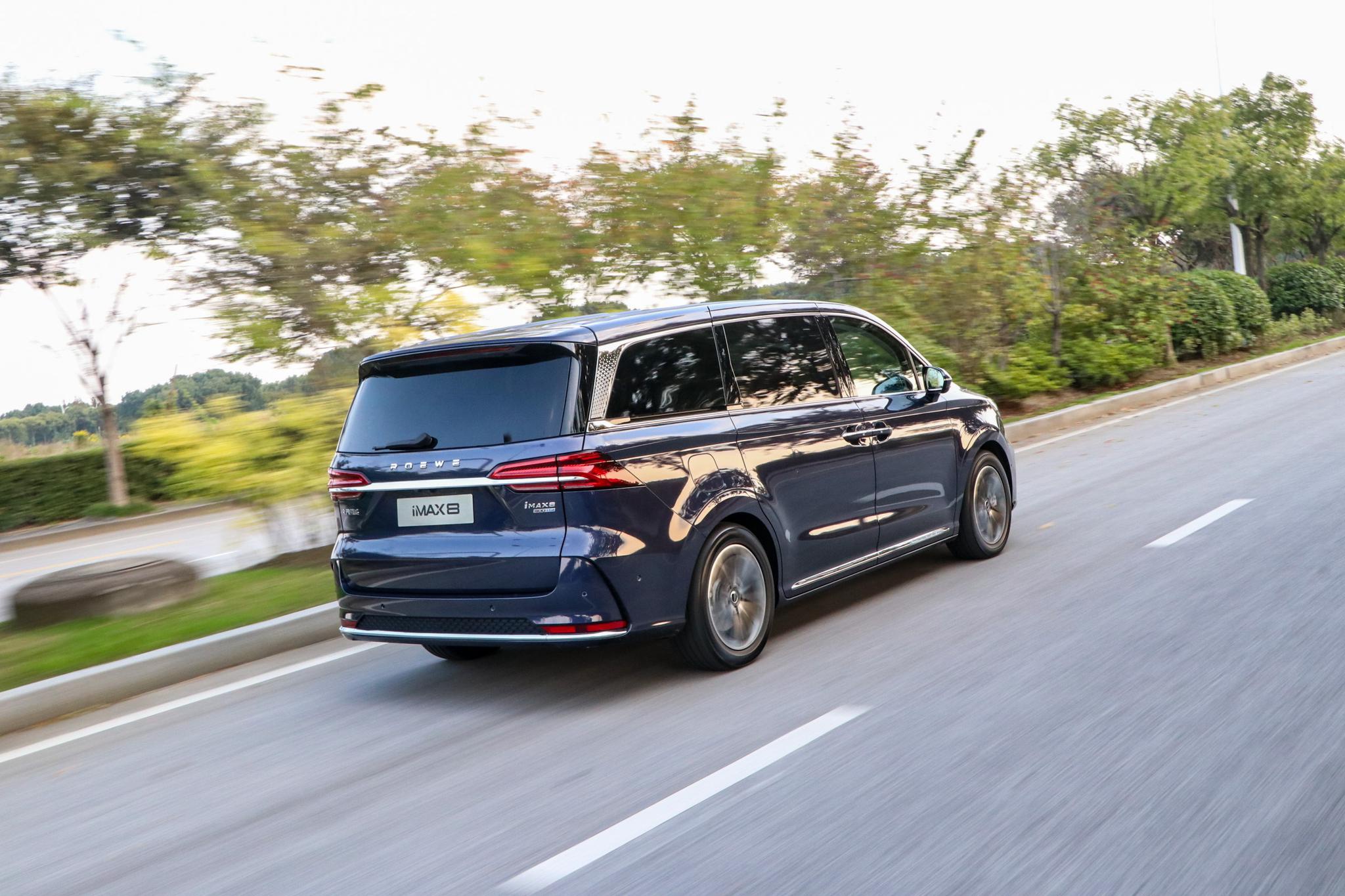 上攻别克gl8,下打传祺m8,荣威imax8有几分胜算?