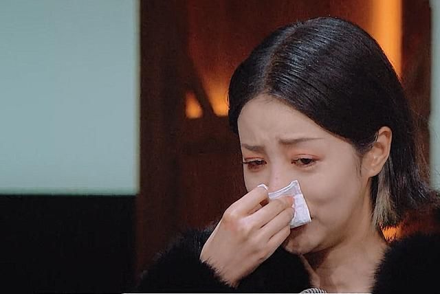 同是在演员请就位哭诉李溪芮被批矫情她却让赵薇眼泛泪光