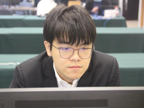 三星杯决赛首局申真谞滑标 柯洁速胜拔得头筹