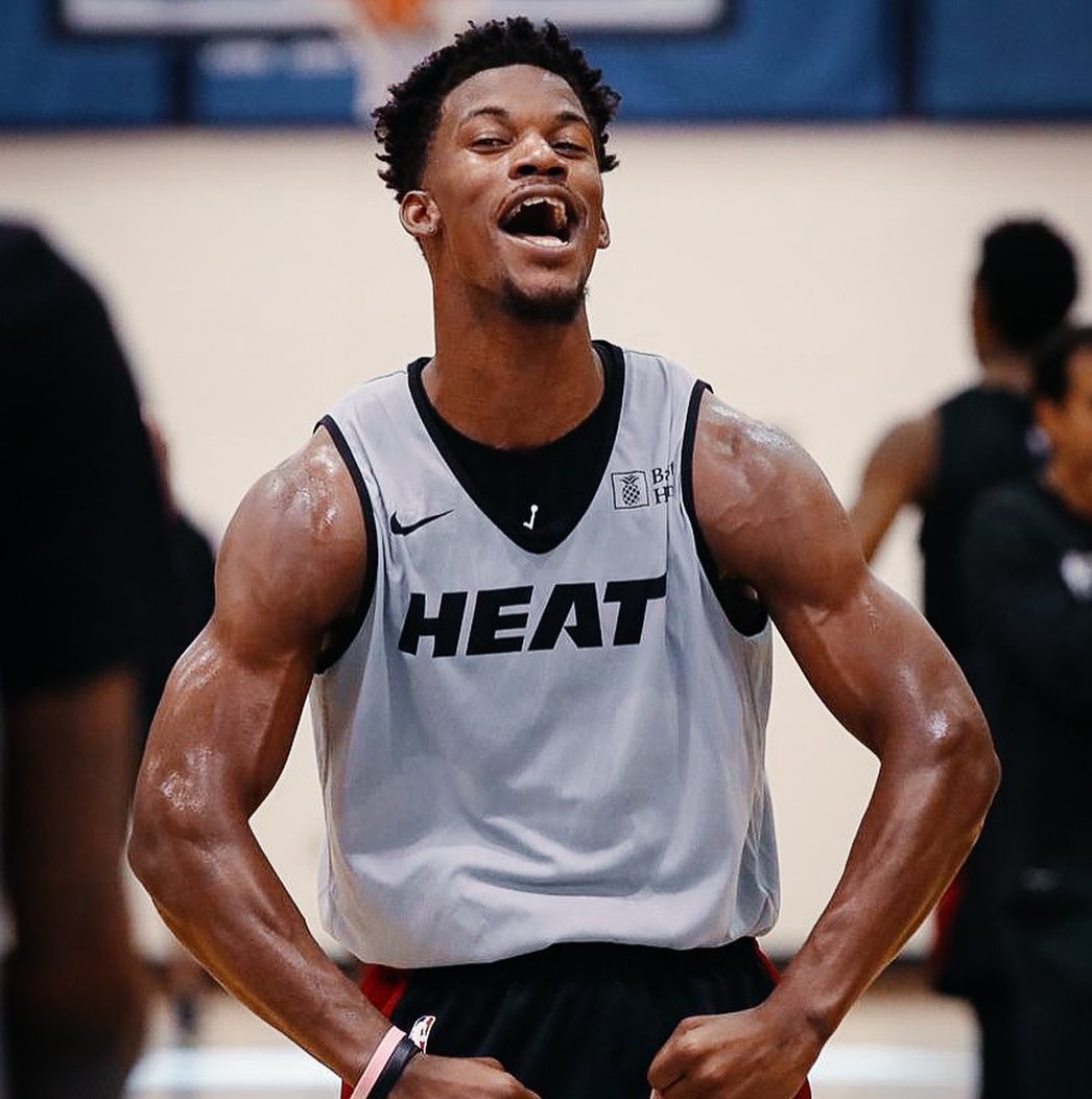 图解巴特勒肌肉进化史,30顺位逆袭至巨星,汗水造就伟大