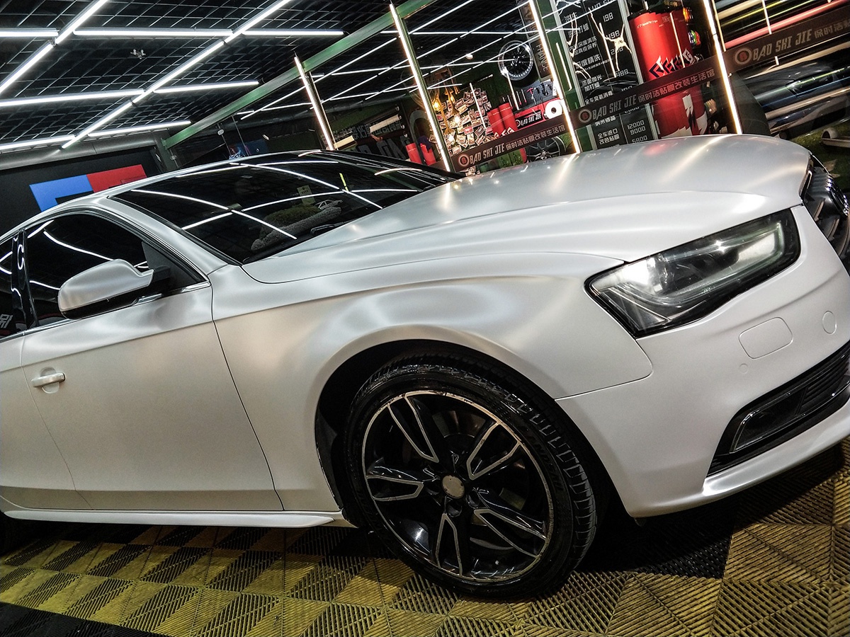 奥迪a4车身改色电光白 rg瑞集改色膜陕西西安