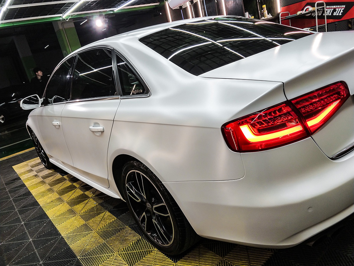 奥迪a4车身改色电光白 rg瑞集改色膜陕西西安