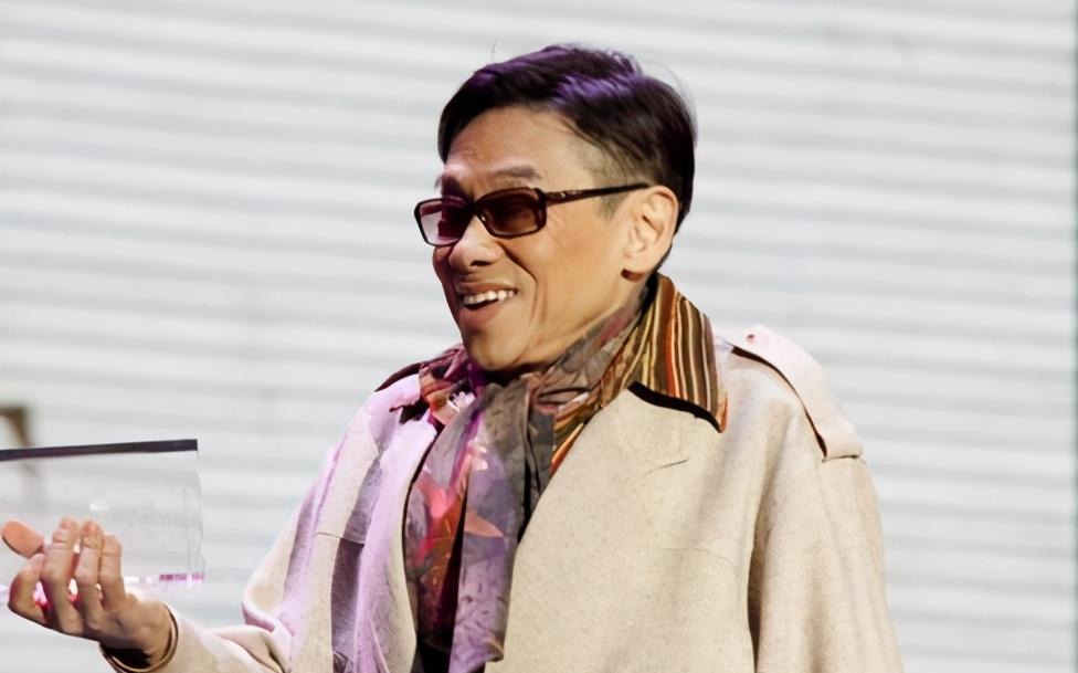 身高只有一米五的关锦鹏是如何成为香港娱乐圈大佬?