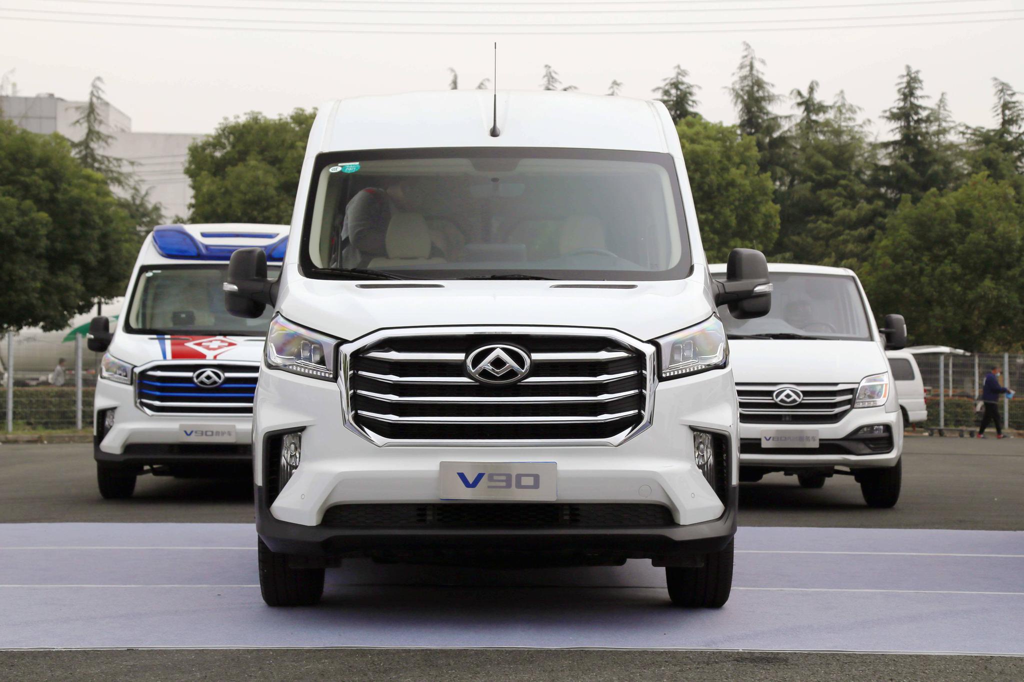 试驾上汽大通v80plus用轻客跑金卡纳是种怎样的体验