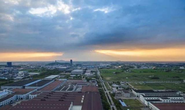 华西村gdp_继华西村后,中国又一“土豪村”,GDP30亿,被称“河南第一村”