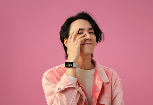 智能手环开启全面屏时代！荣耀手环6 NFC全彩异放！