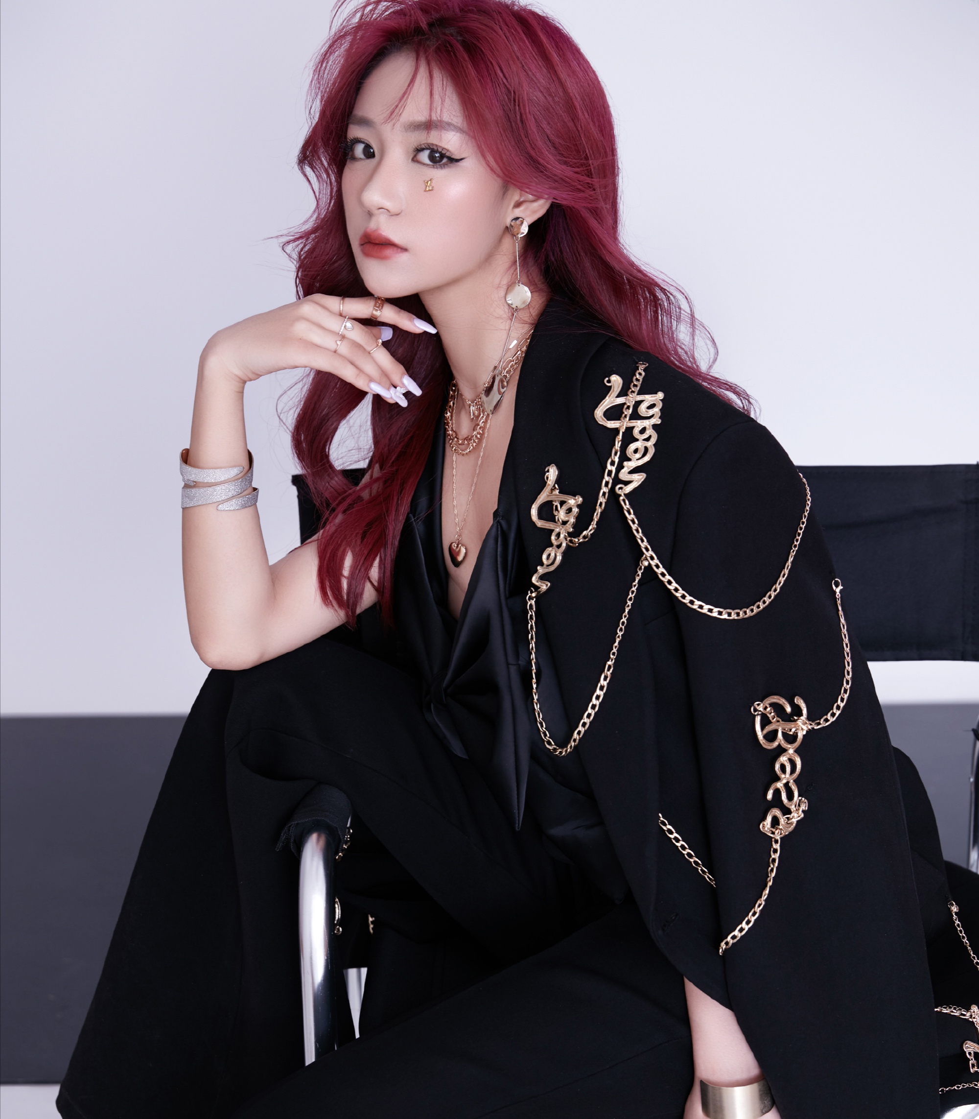 千万粉丝大网红也邋遢,刀小刀晒居家生活照,垃圾都