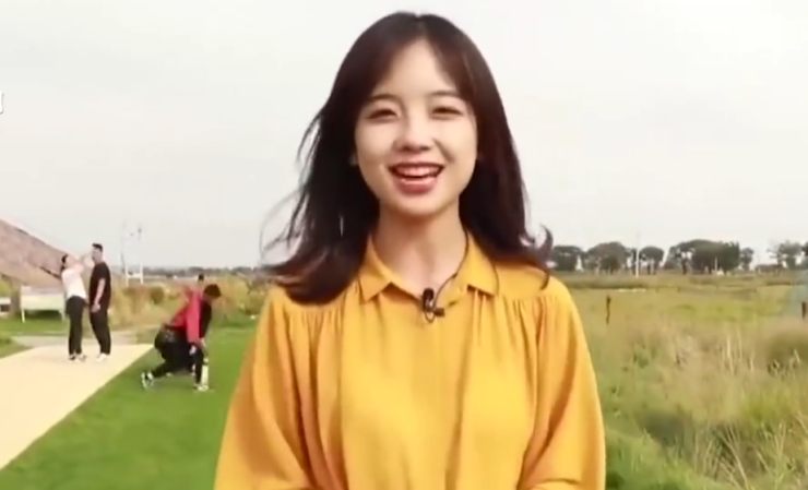 央视记者王冰冰被在线求婚到系统崩溃，学生满屏都是表白和夸赞休闲区蓝鸢梦想 - Www.slyday.coM