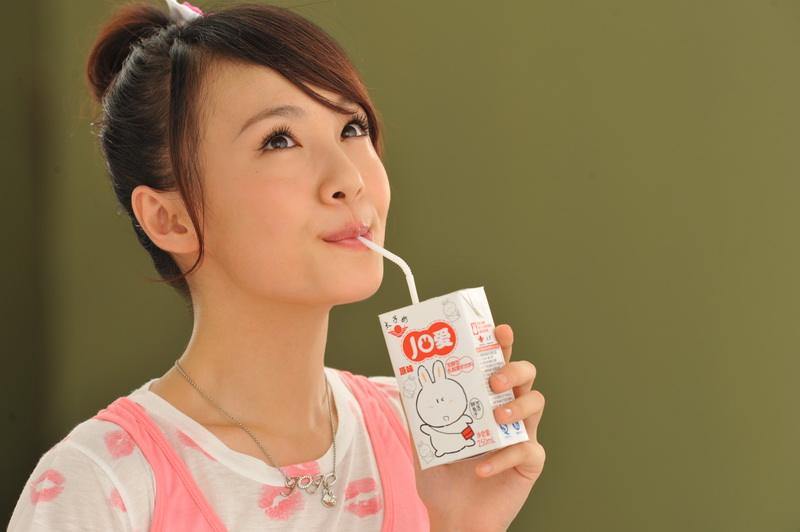 三元股份隐忧浮现:预计全年业绩大幅下滑,太子奶被限制高消费__财经