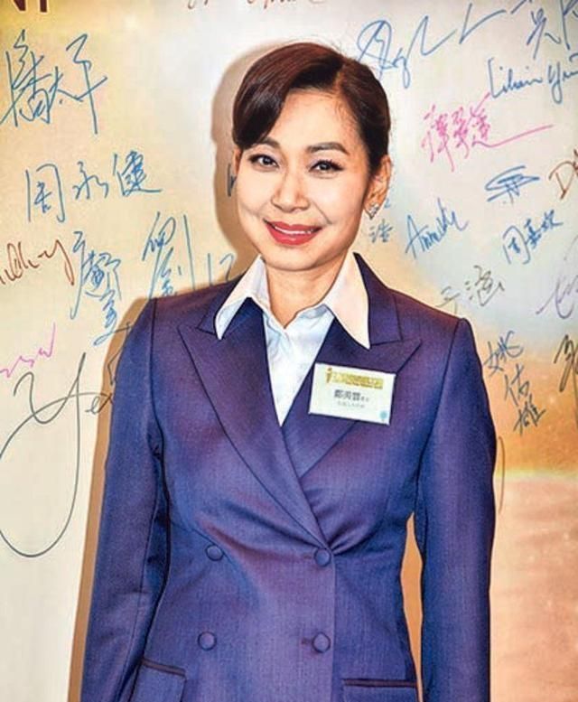 邝美云绝不是普通女人,她也曾参与过五台风波的赌王,何鸿燊